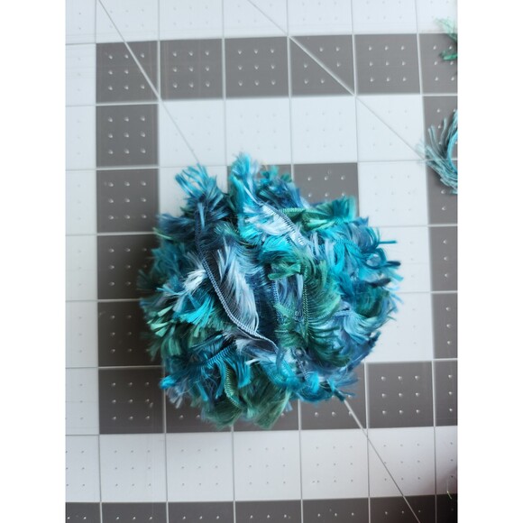 6 Partial Skeins of Specialty Yarns B47 - Picture 3 of 7